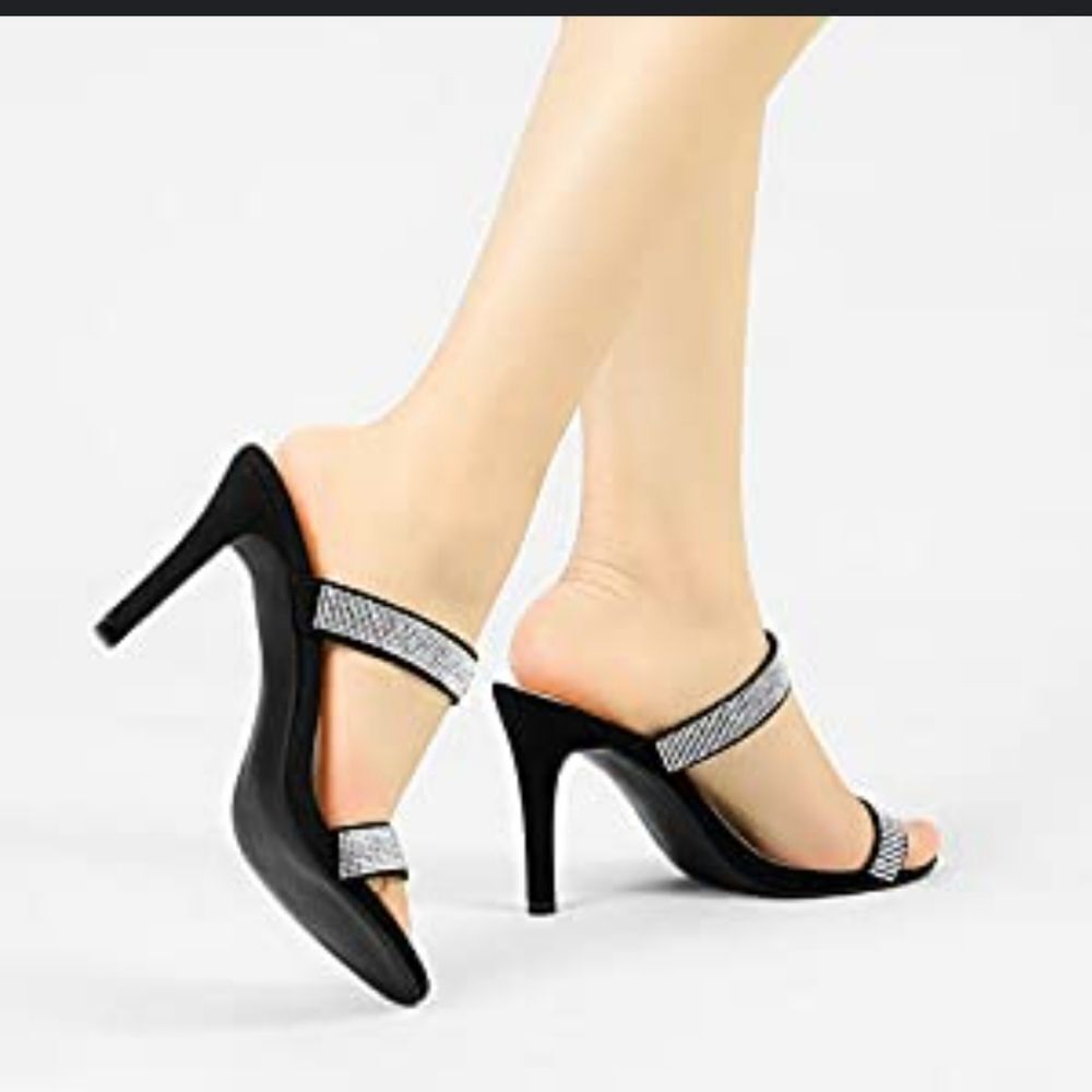 BRAND NEW ROUGE HELUIM RHINESTONES EMBELLISHMENTS SQUARE TOE MULE SANDAL